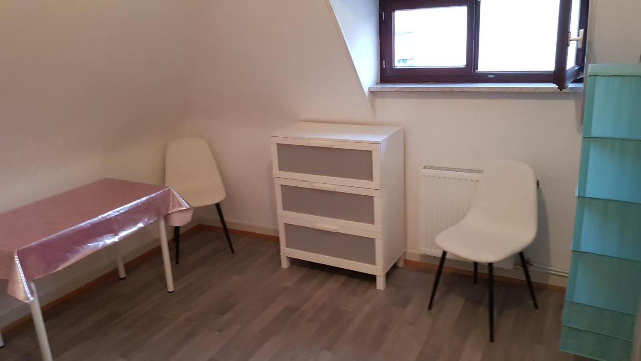סארברוקן Handwerker Unterkunft Monteurzimmer Mit Gemeinschaftsbad In Brebach מראה חיצוני תמונה