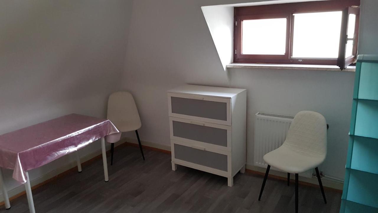 סארברוקן Handwerker Unterkunft Monteurzimmer Mit Gemeinschaftsbad In Brebach מראה חיצוני תמונה
